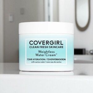 COVERGIRL Clean Fresh Skincare Weightless Water Cream – 72HR Hydration (NWT) 💧